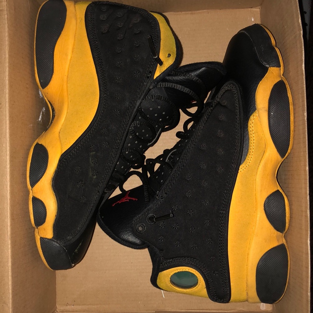 Jordan 13 “Melo class of 2002”